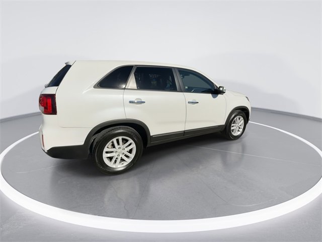 Used 2014 Kia Sorento LX image 8