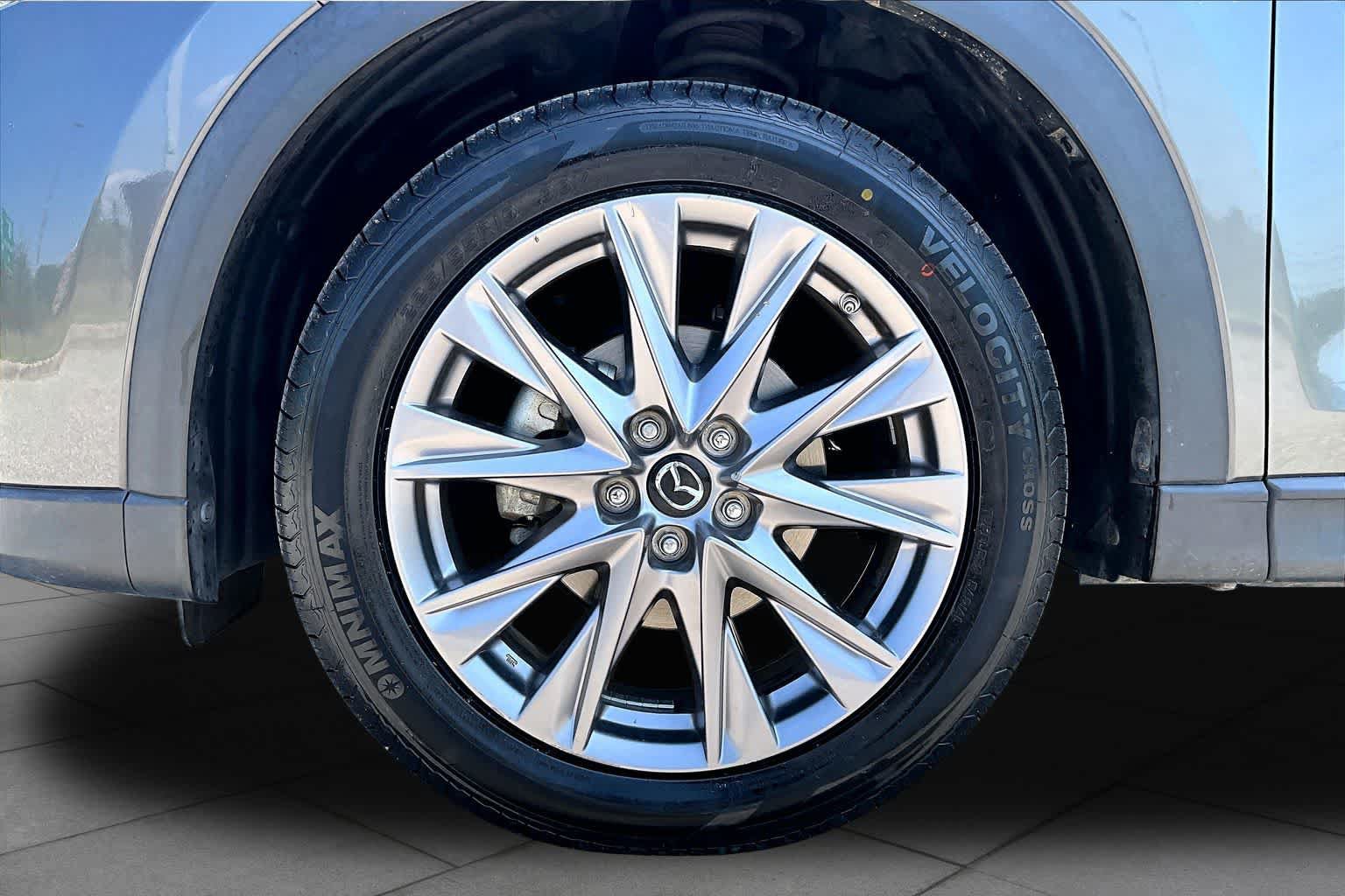 Used 2019 MAZDA CX-5 Grand Touring w/ GT Premium Package FWD image 11