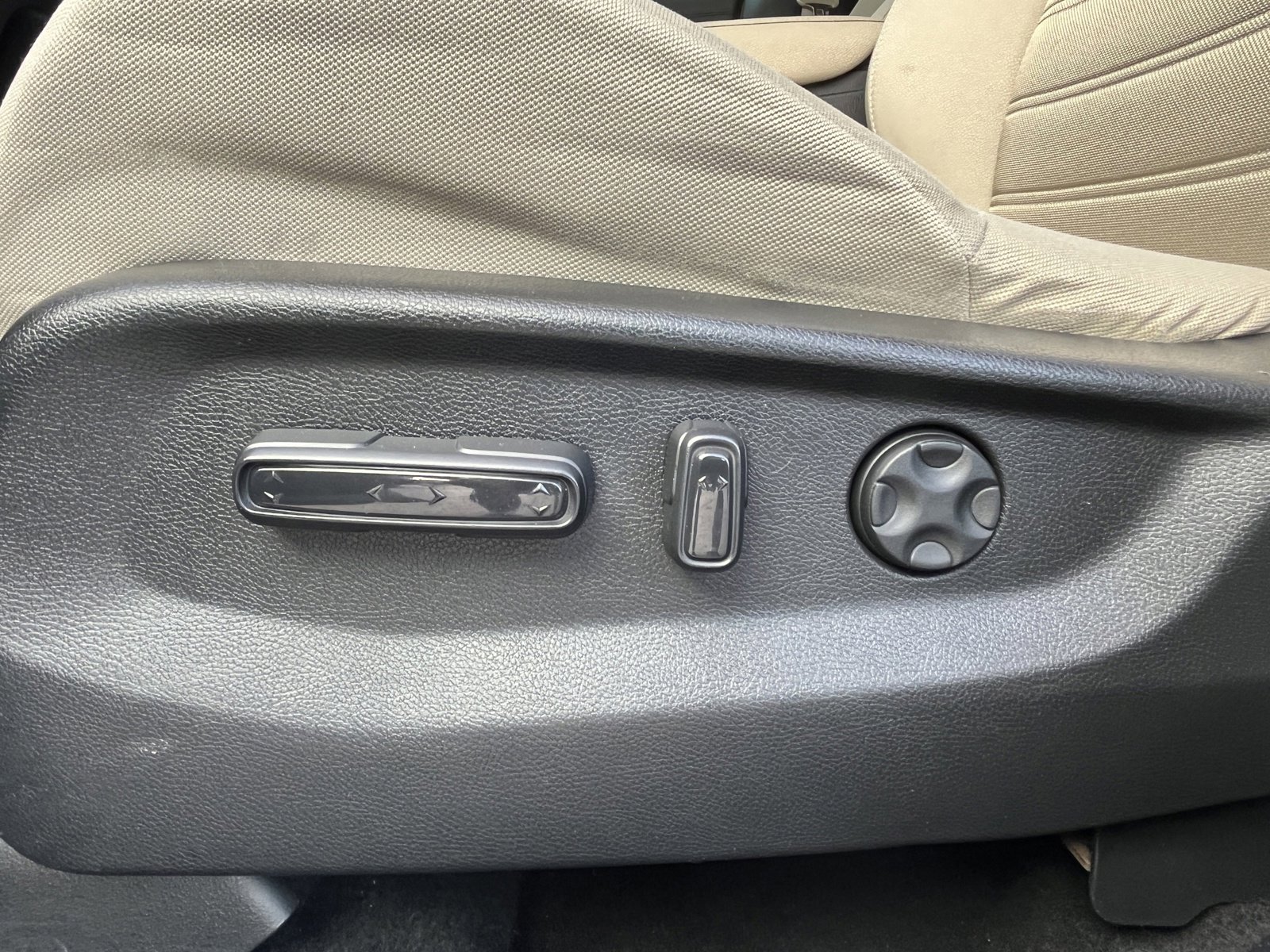 Used 2019 Honda CR-V EX image 23