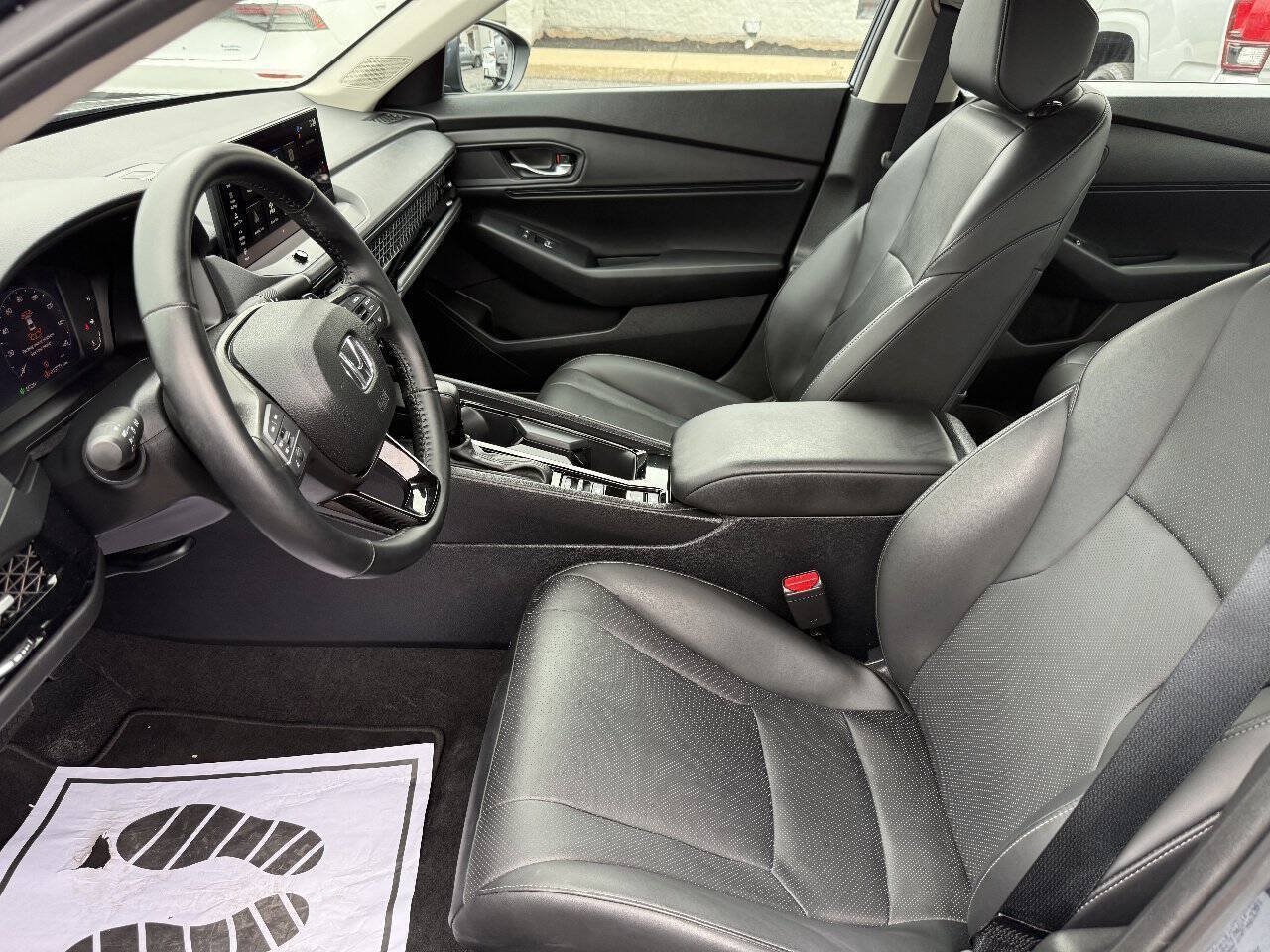 Used 2025 Honda Accord EX-L image 18