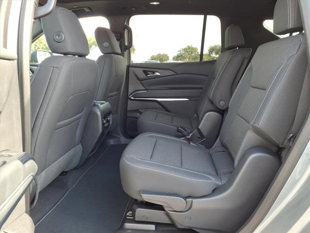 New 2026 Chevrolet Traverse LT image 12