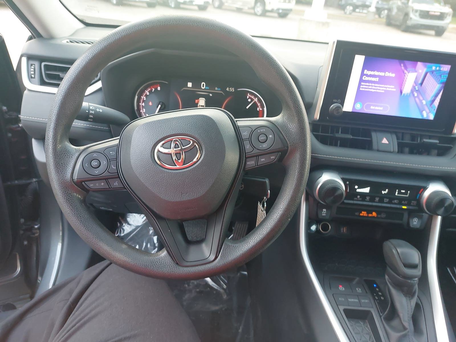 Used 2024 Toyota RAV4 LE FWD image 16