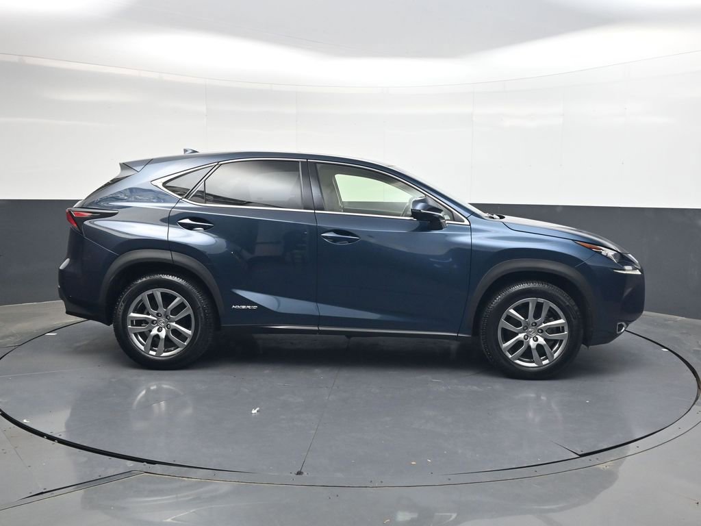 Used 2015 Lexus NX 300h FWD w/ Luxury Package image 3