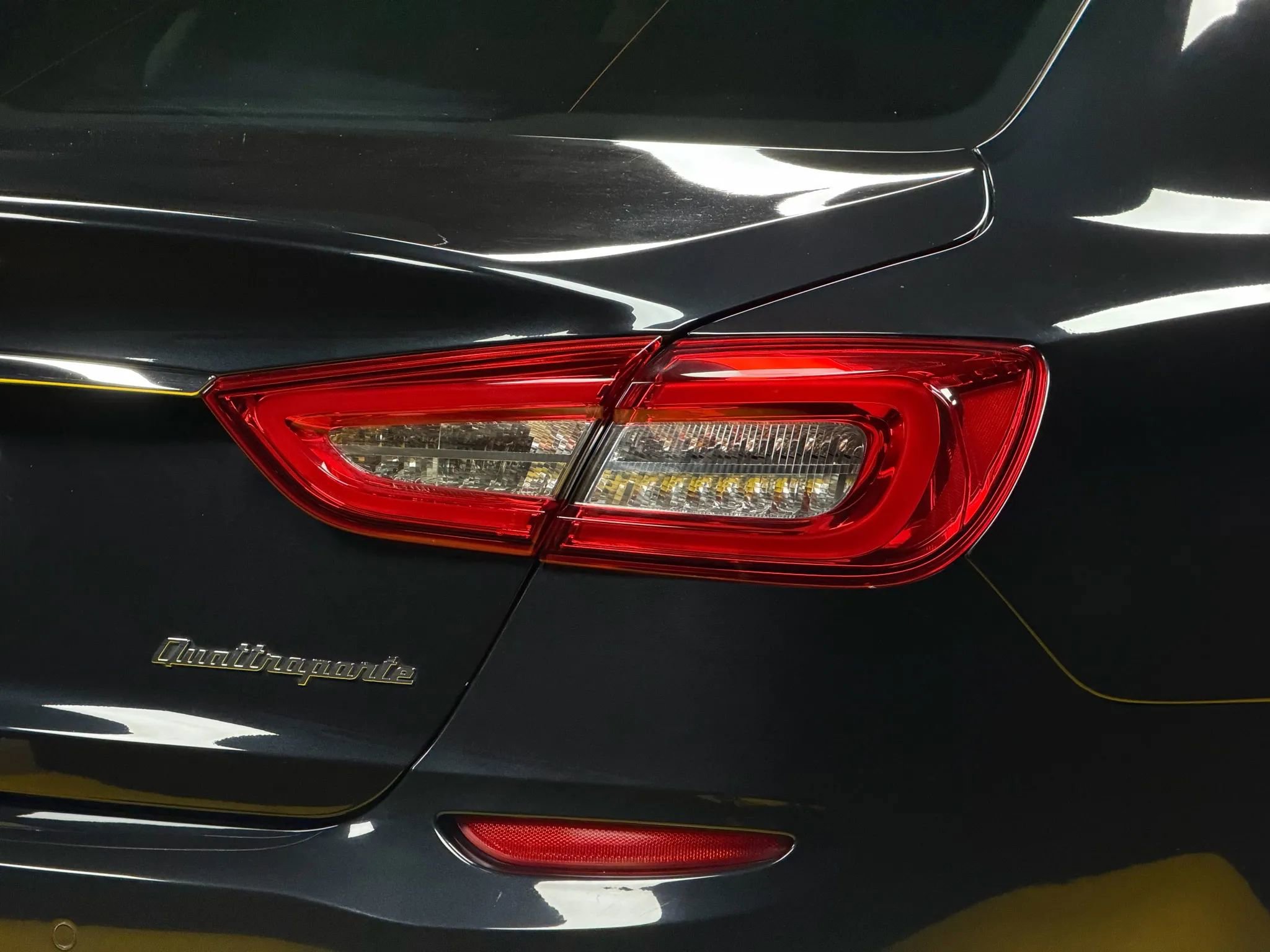 Used 2014 Maserati Quattroporte S Q4 image 8