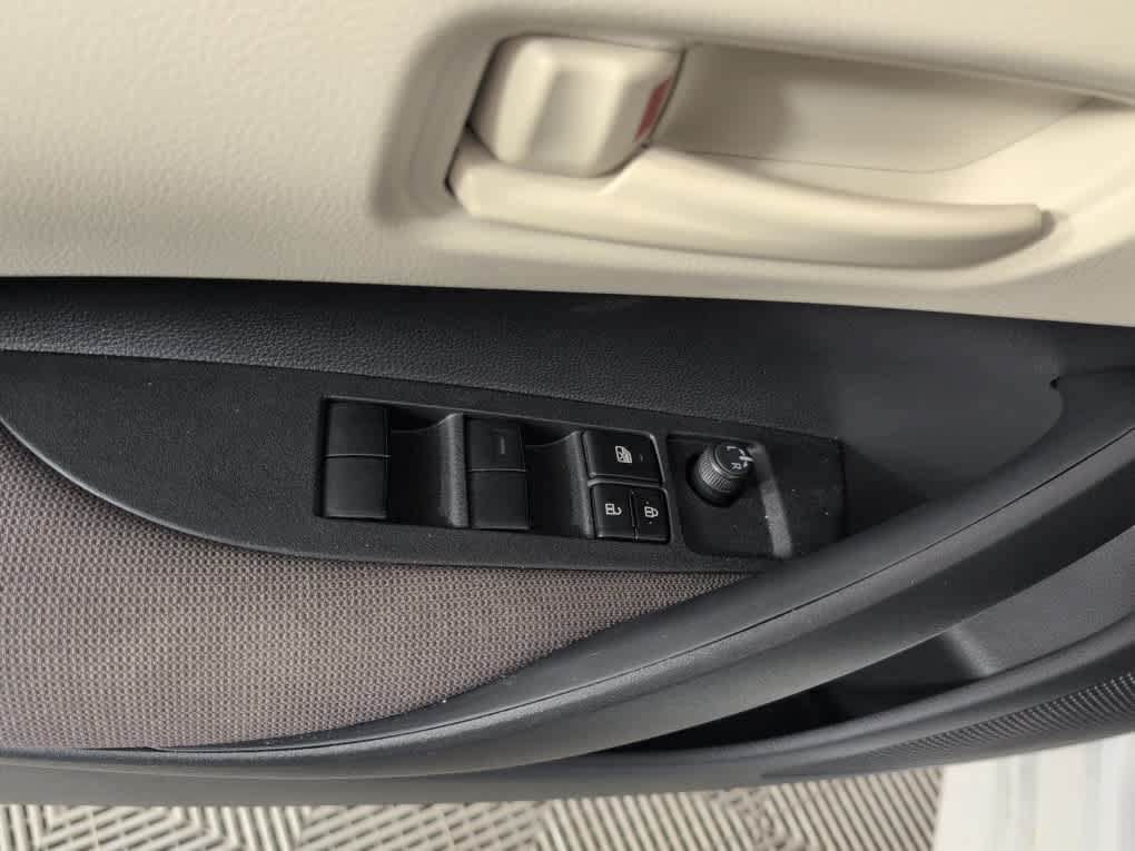 Used 2026 Toyota Corolla LE FWD image 20