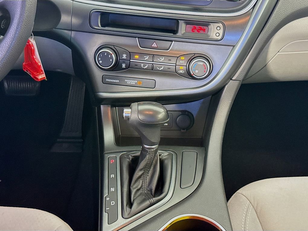 Used 2015 Kia Optima LX w/ LX Convenience Plus Package image 33