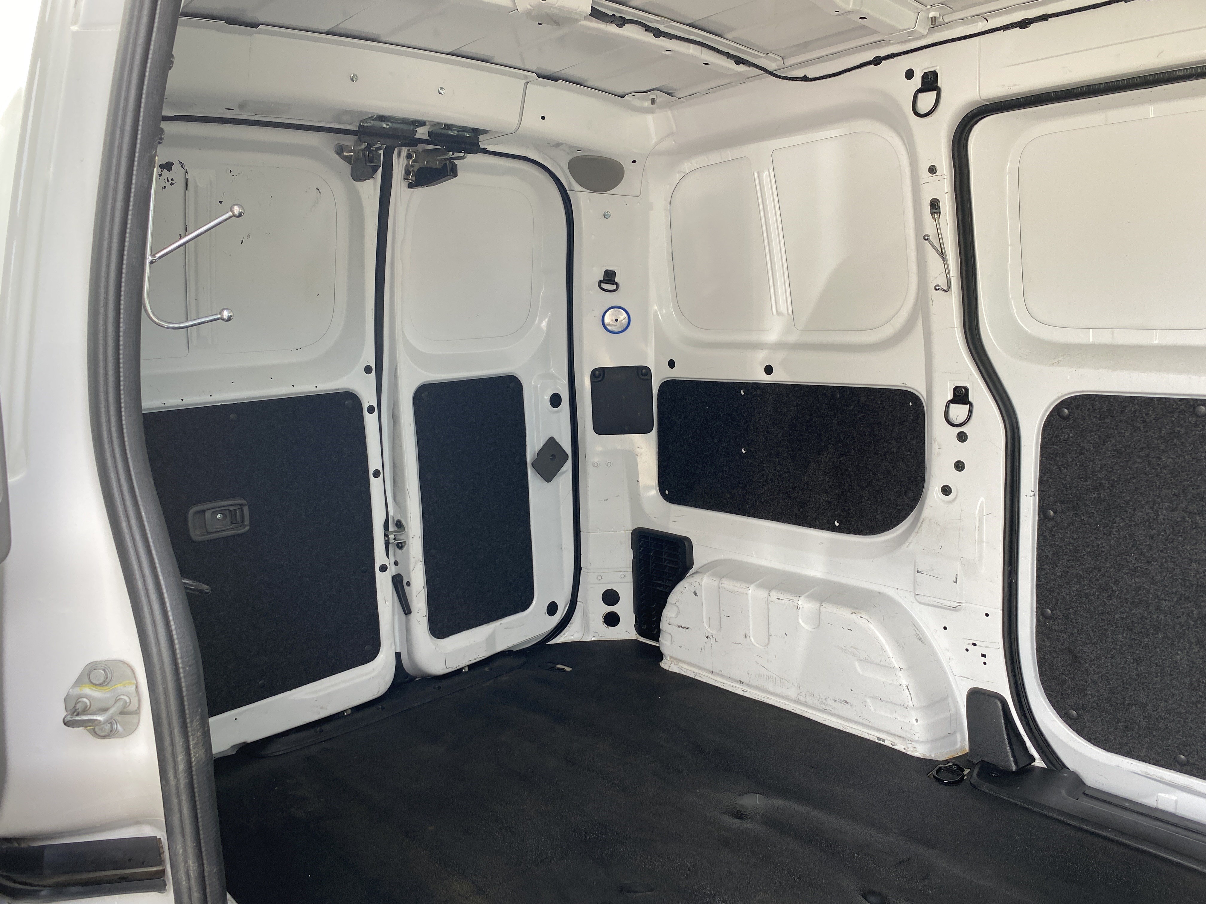 Used 2021 Nissan NV200 SV FWD image 22