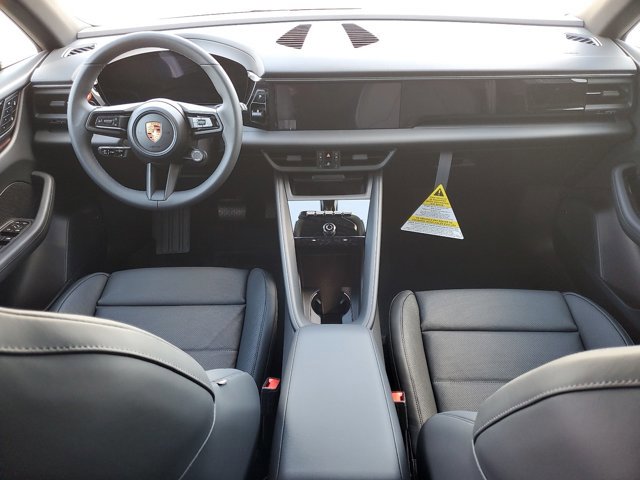 Used 2025 Porsche Macan Electric image 16