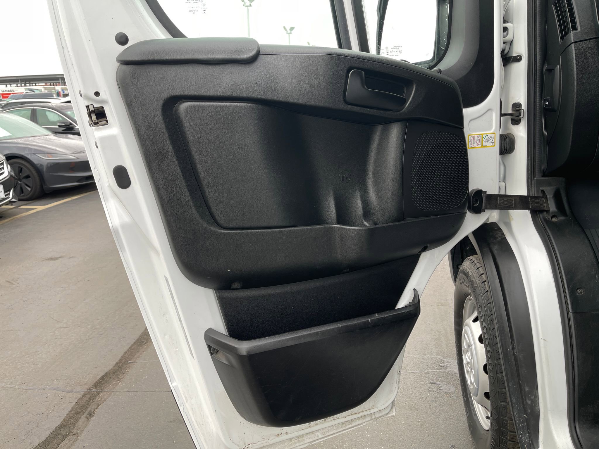 Used 2023 RAM ProMaster 3500 FWD image 12
