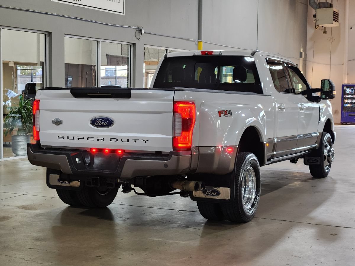 Used 2019 Ford F350 King Ranch w/ King Ranch Ultimate Package AWD/4WD image 8