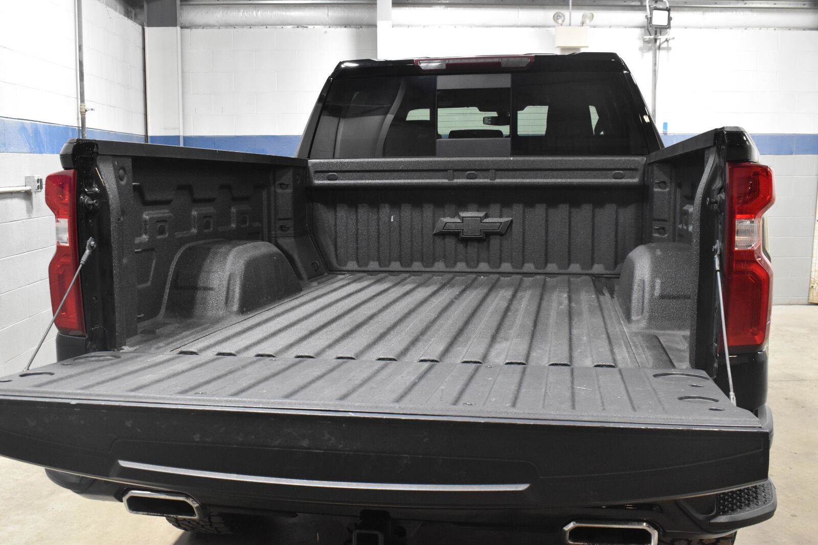 Used 2021 Chevrolet Silverado 1500 LT Trail Boss w/ Convenience Package II AWD/4WD image 24