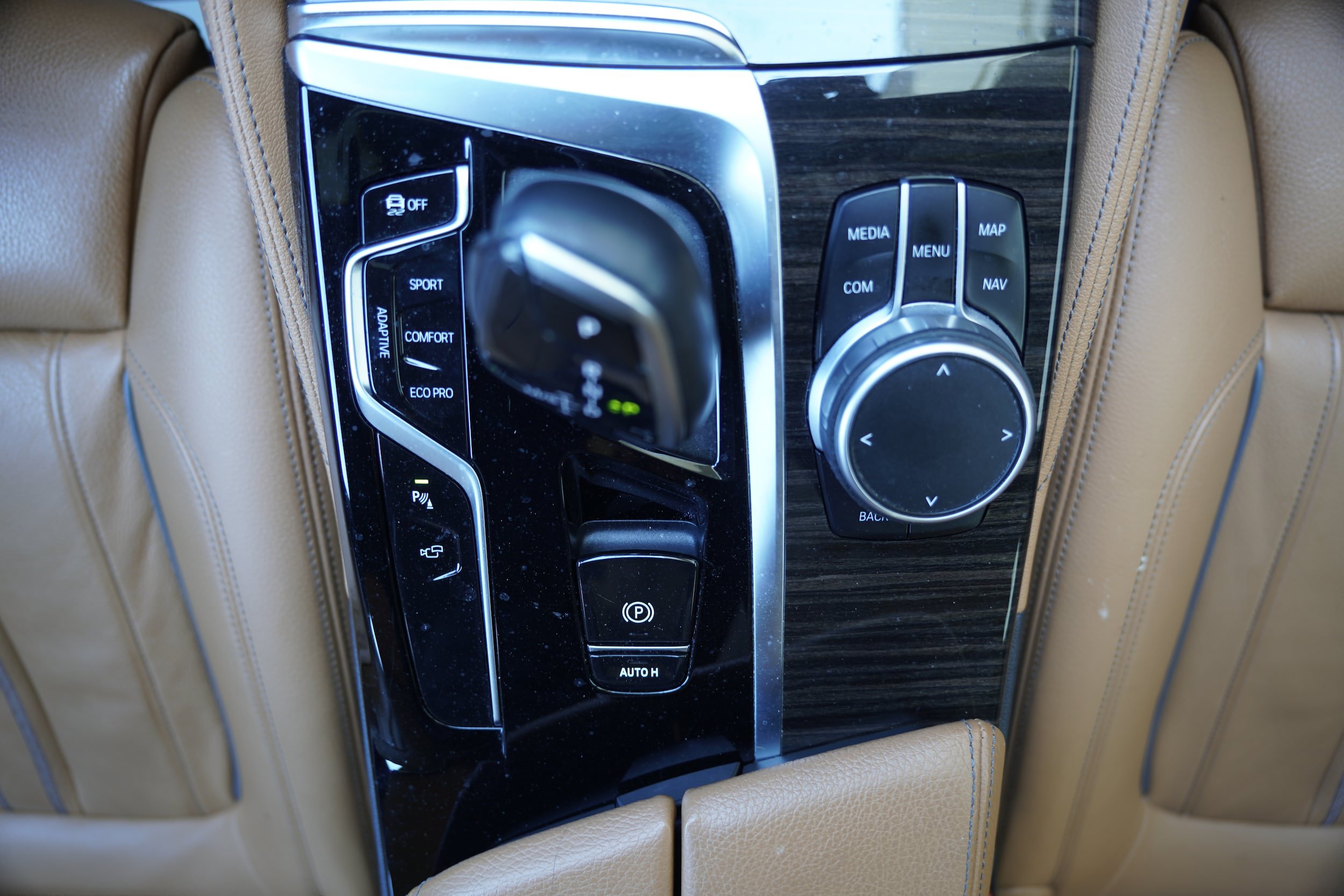 Used 2021 BMW M550i xDrive AWD/4WD image 31