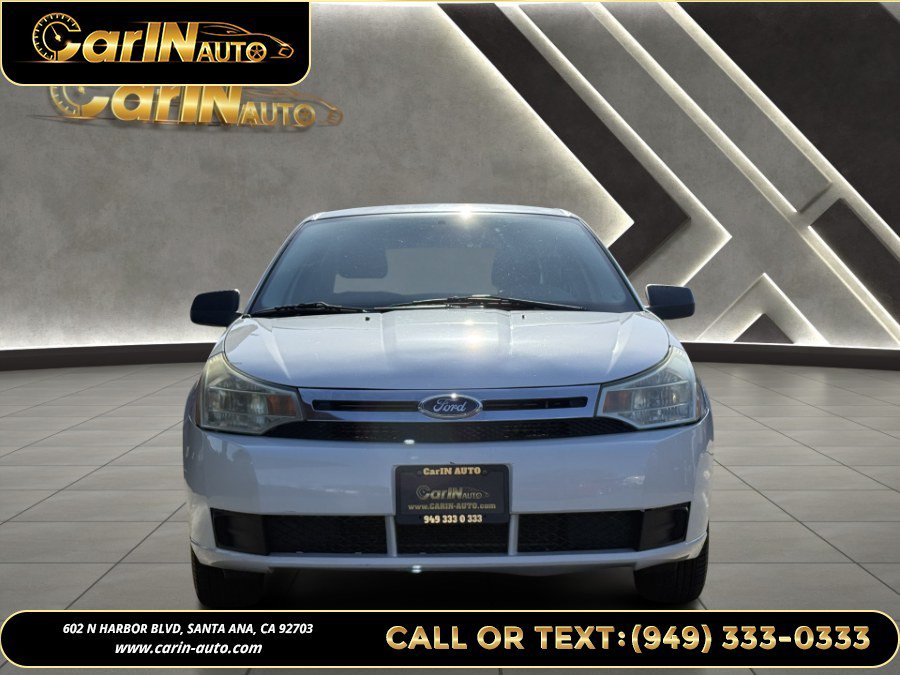 Used 2008 Ford Focus SE FWD image 2