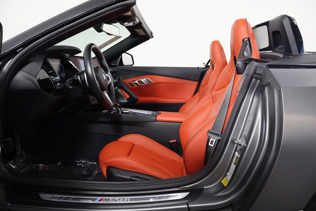 Used 2022 BMW Z4 M40i w/ Premium Package RWD image 11