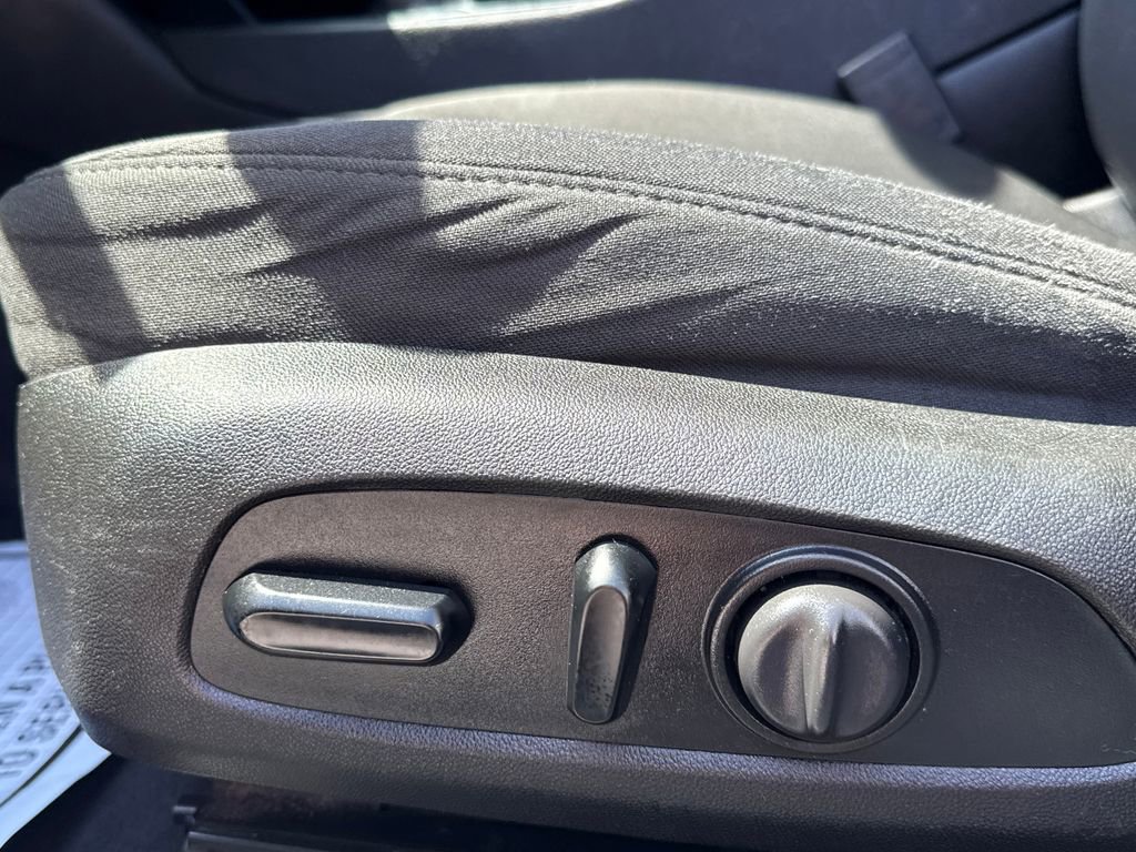 Used 2019 Chevrolet Malibu LT w/ Driver Confidence Package FWD image 31