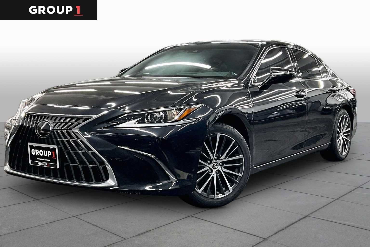 Used 2025 Lexus ES 300h w/ Premium Package