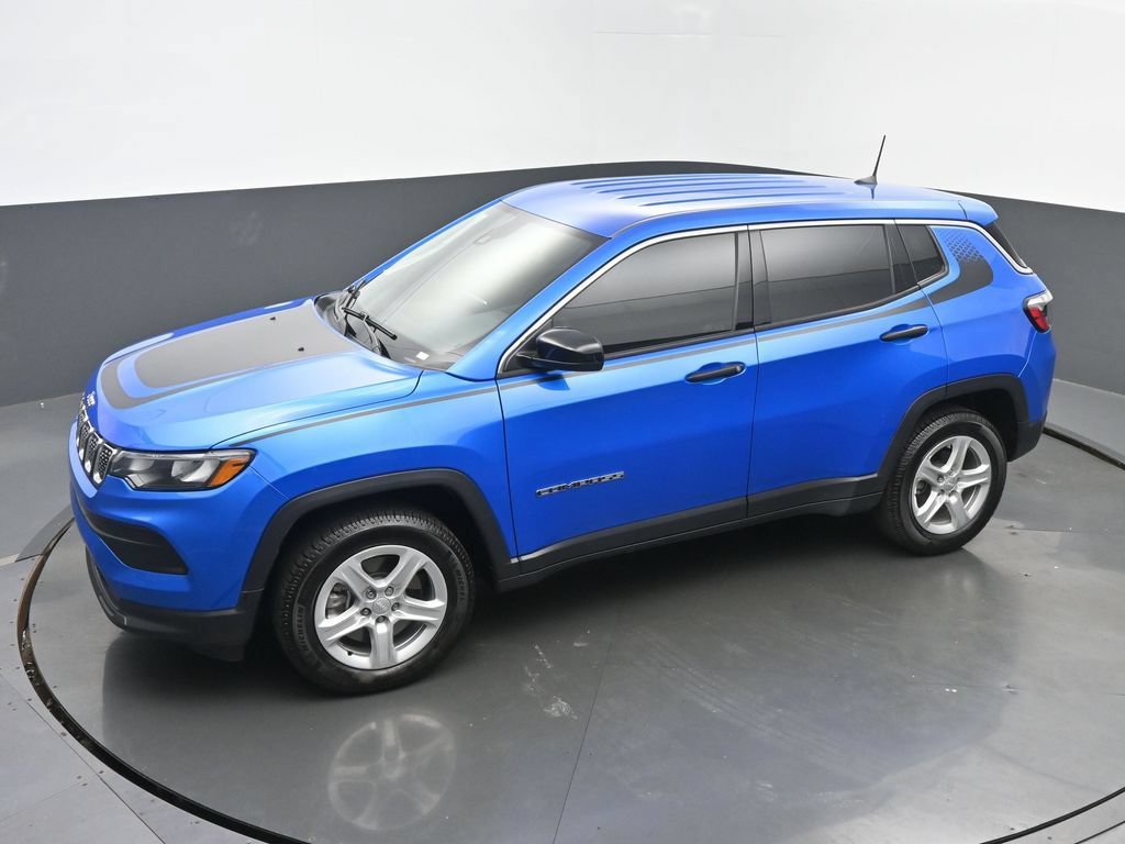 Used 2023 Jeep Compass Sport w/ Mopar Graphics Package AWD/4WD image 37