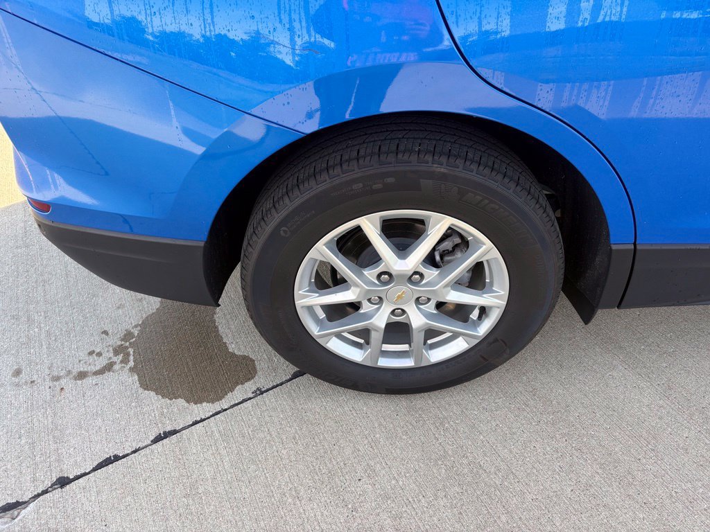 Used 2024 Chevrolet Equinox LT w/ LPO, Floor Liner Package FWD image 23