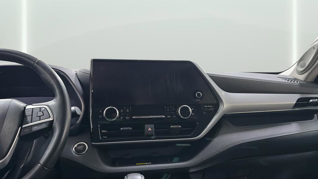 Used 2023 Toyota Highlander Platinum AWD/4WD image 23