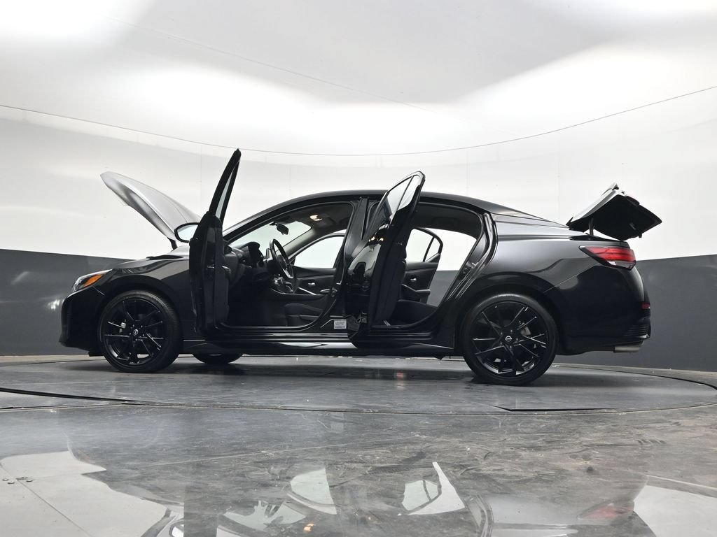 Used 2025 Nissan Sentra SR w/ Midnight Edition FWD image 52