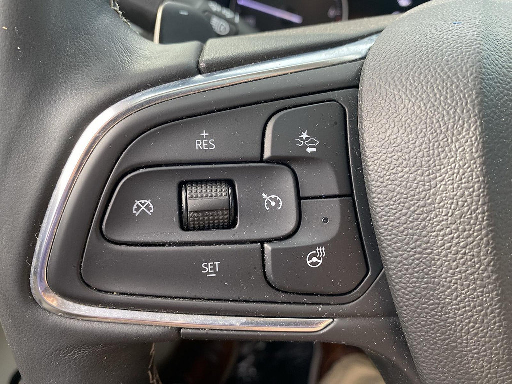 Used 2023 Buick Envision Avenir AWD/4WD image 62