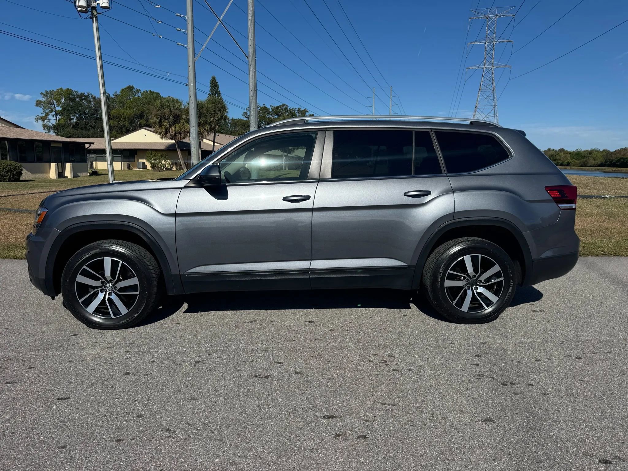 Used 2018 Volkswagen Atlas S image 4