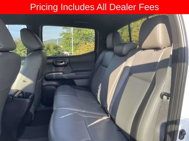 Used 2017 Toyota Tacoma TRD Sport w/ Tow Package (A/T) AWD/4WD image 18