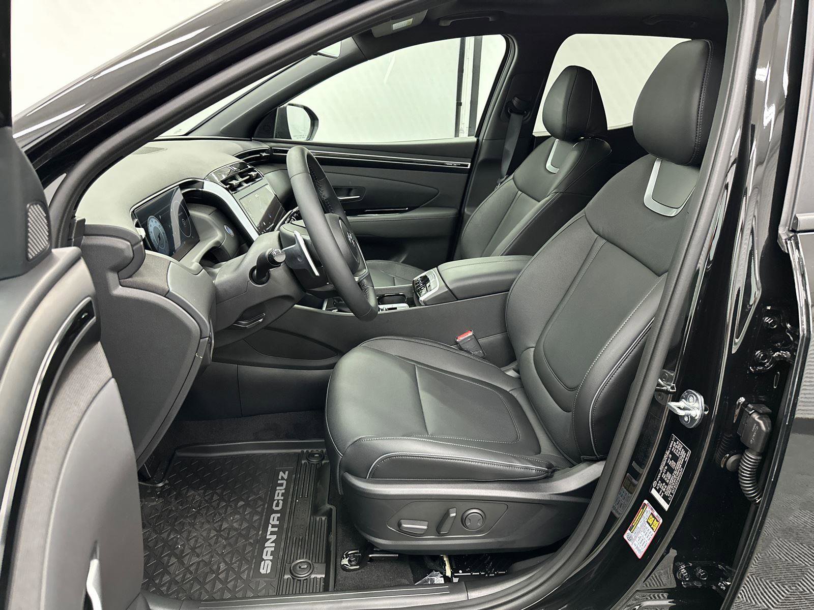 Certified 2024 Hyundai Santa Cruz Limited image 9