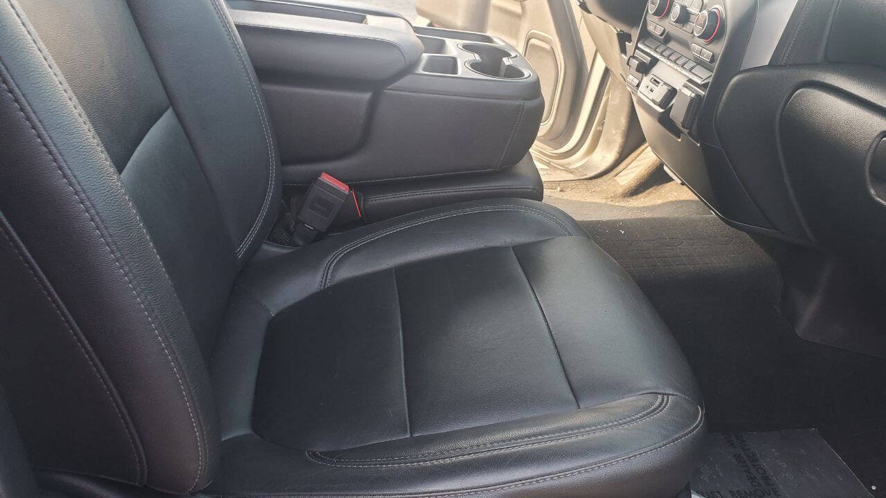 Used 2019 Chevrolet Silverado 1500 LT w/ Texas Edition AWD/4WD image 29