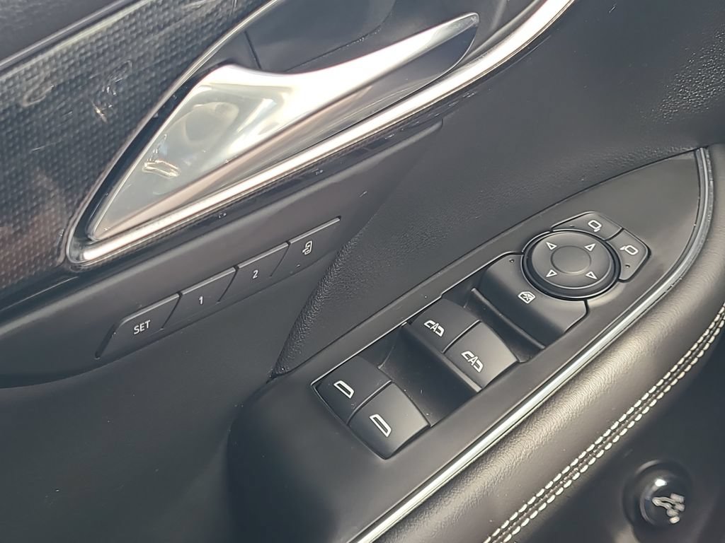 Used 2023 Buick Envision Essence FWD image 19