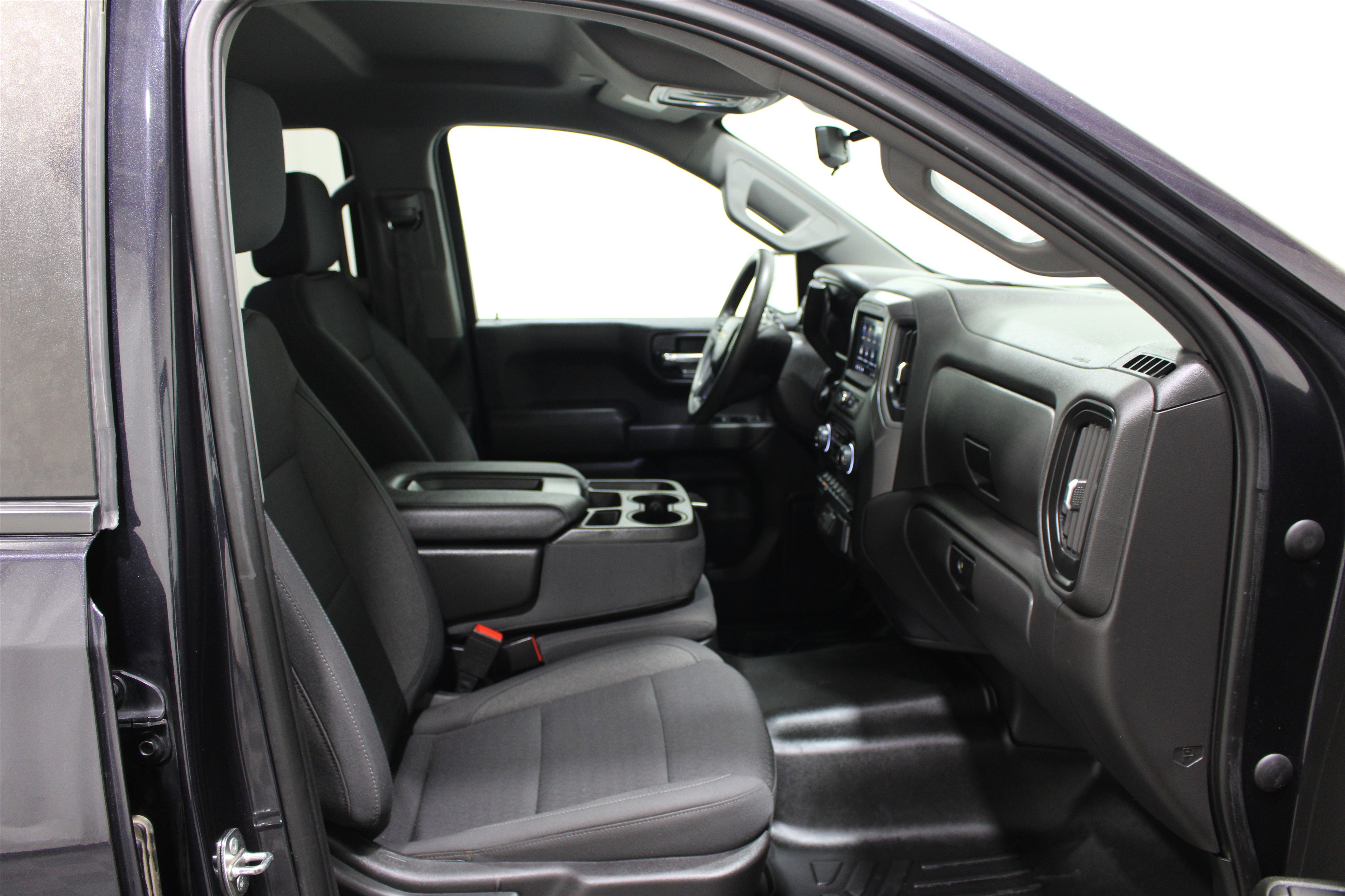 Used 2022 Chevrolet Silverado 1500 Custom w/ LPO, Dark Essentials Package AWD/4WD image 20