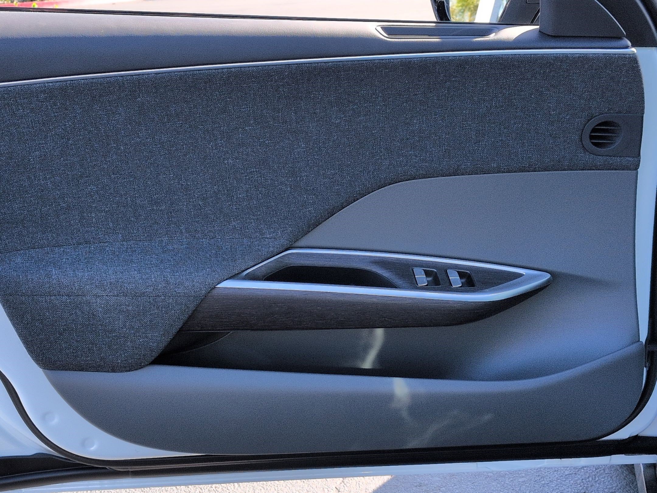Used 2024 Lucid Air Pure RWD image 14