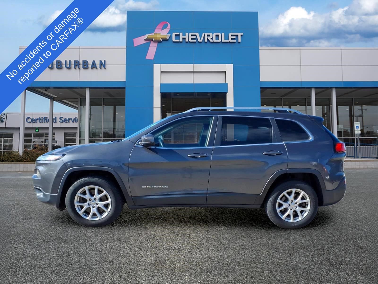 Used 2015 Jeep Cherokee Latitude w/ Cold Weather Group AWD/4WD image 4