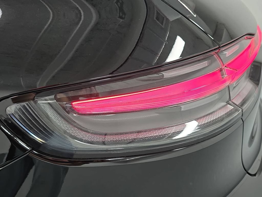 New 2026 Porsche Macan GTS AWD/4WD image 27