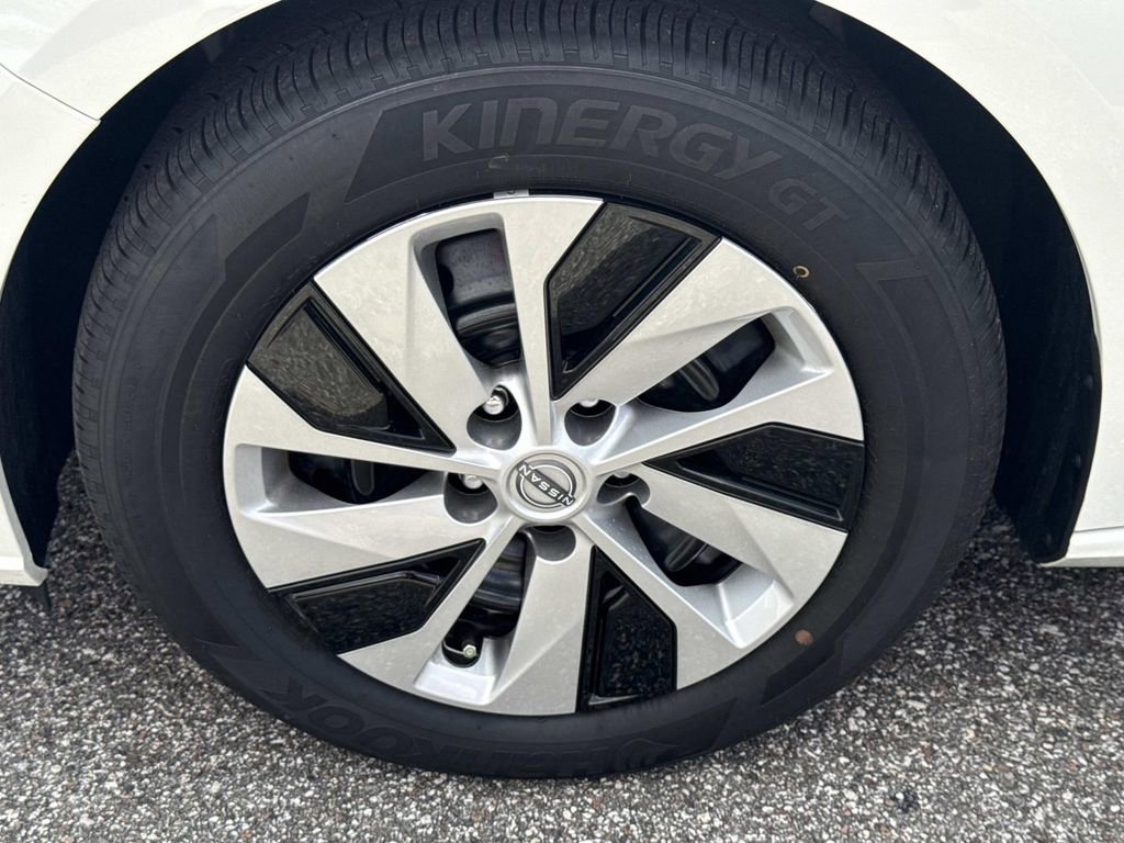 Certified 2025 Nissan Altima 2.5 S image 11