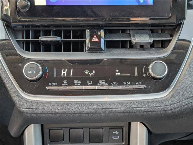 Used 2024 Toyota Corolla Cross LE image 14
