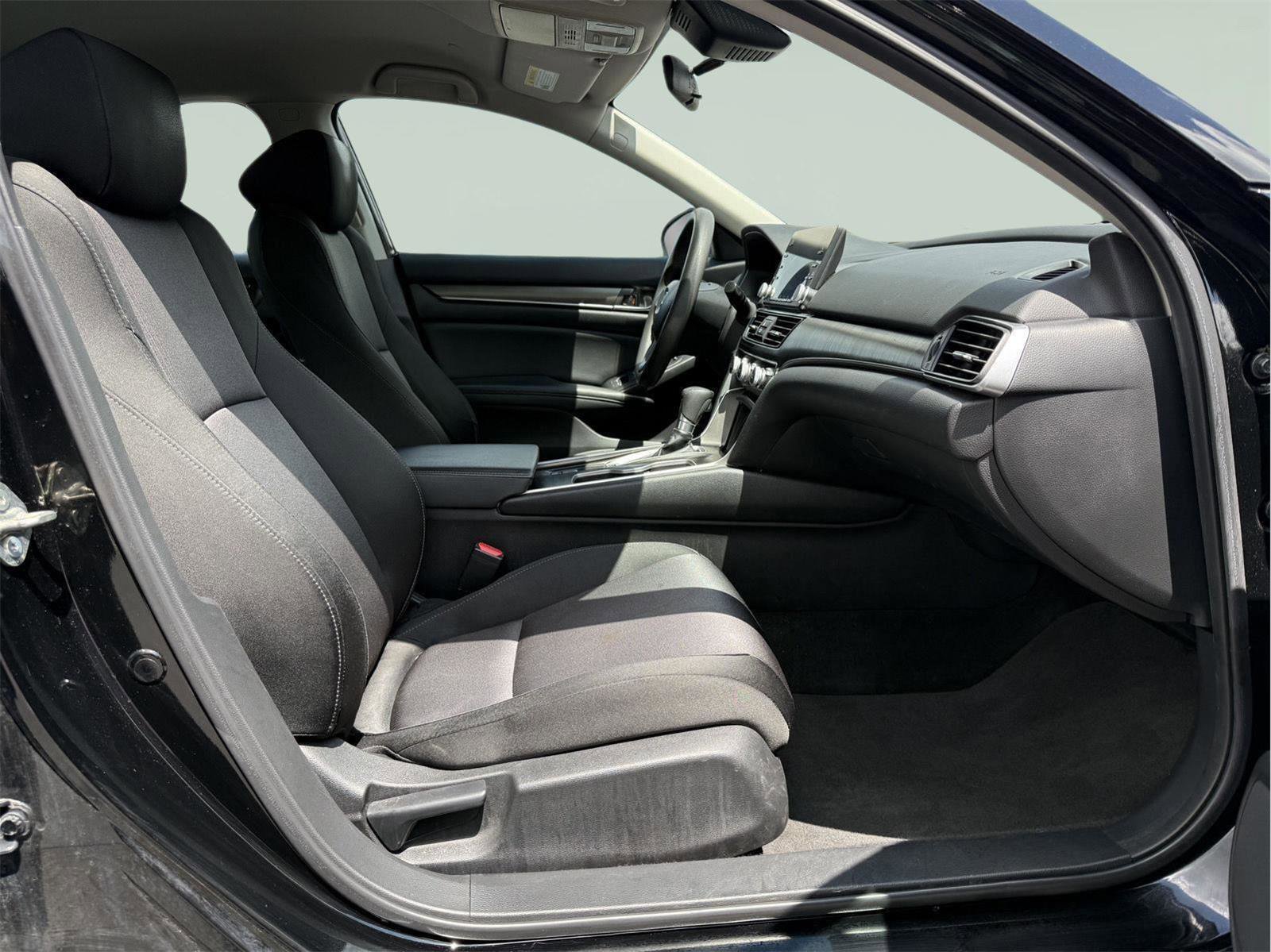 Used 2019 Honda Accord LX image 19