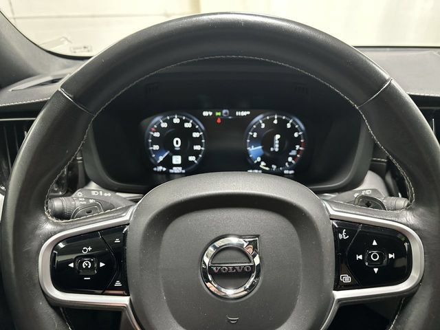 Used 2020 Volvo XC60 T5 R-Design AWD/4WD image 10