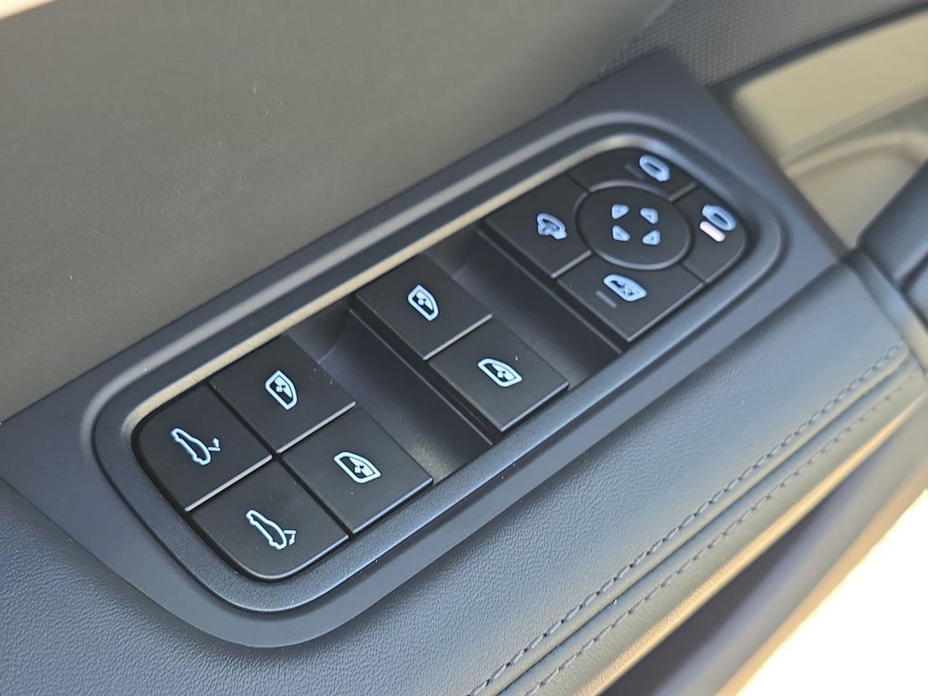 New 2026 Porsche Cayenne S AWD/4WD image 25