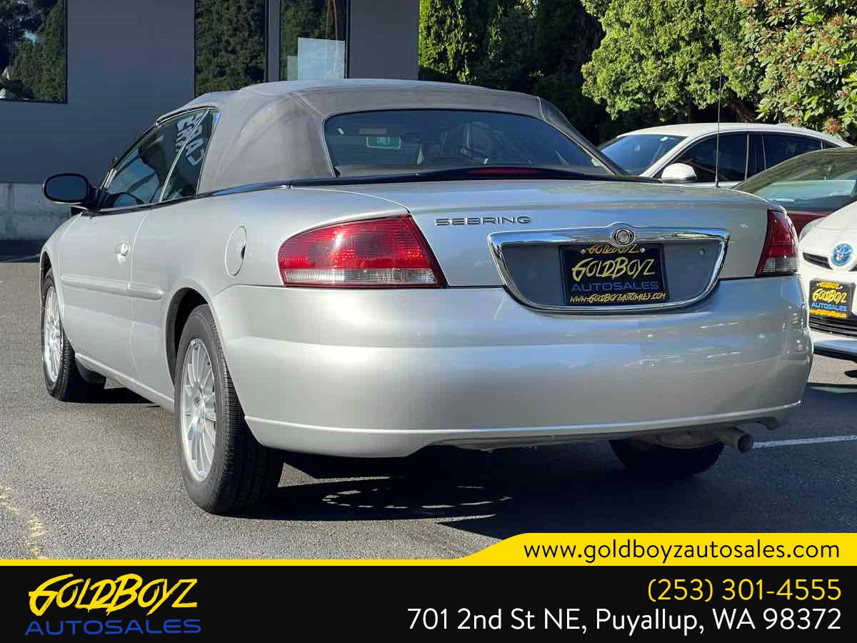 Used 2005 Chrysler Sebring Convertible FWD image 6