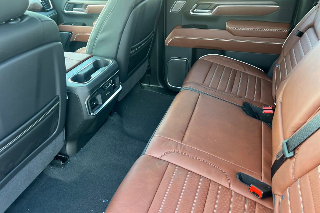 New 2026 GMC Sierra 3500 Denali Ultimate AWD/4WD image 9
