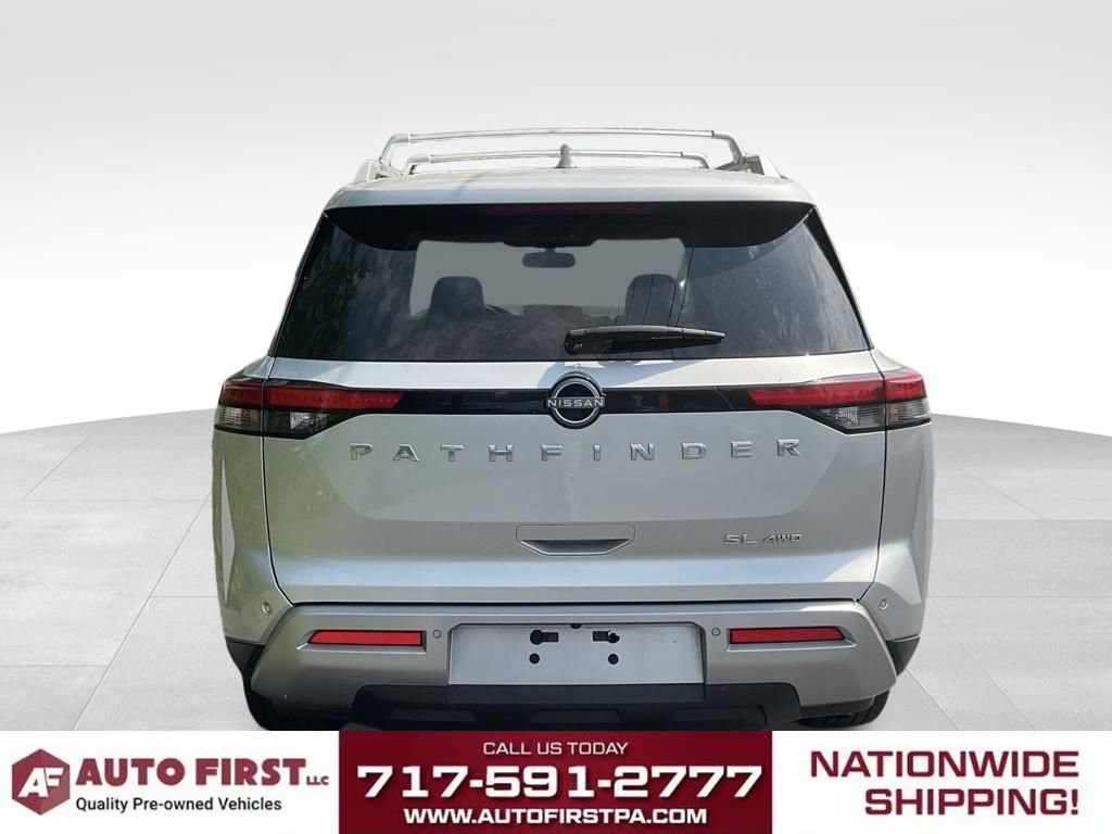 Used 2022 Nissan Pathfinder SL AWD/4WD image 4