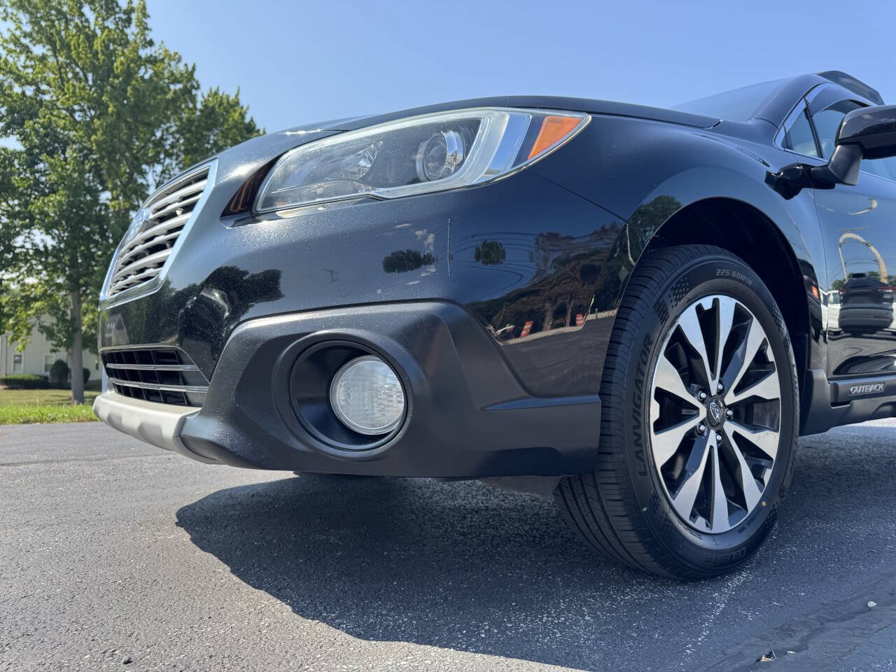 Used 2015 Subaru Outback 2.5i Limited AWD/4WD image 8