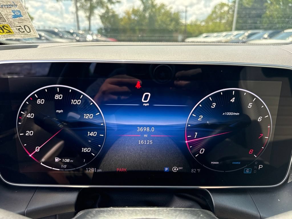Used 2025 Mercedes-Benz GLC 300 4MATIC image 15