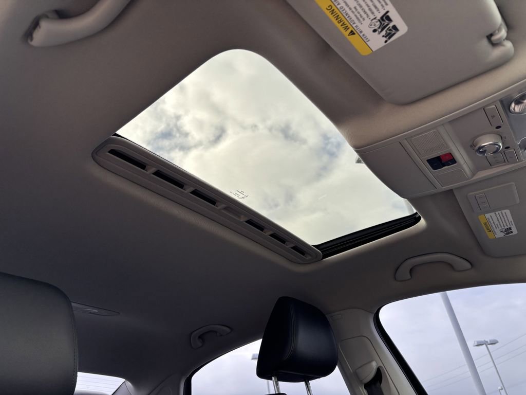 Used 2015 Volkswagen Passat TDI SEL Premium image 24