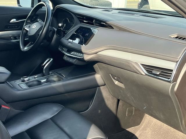Used 2023 Cadillac XT4 Premium Luxury image 25