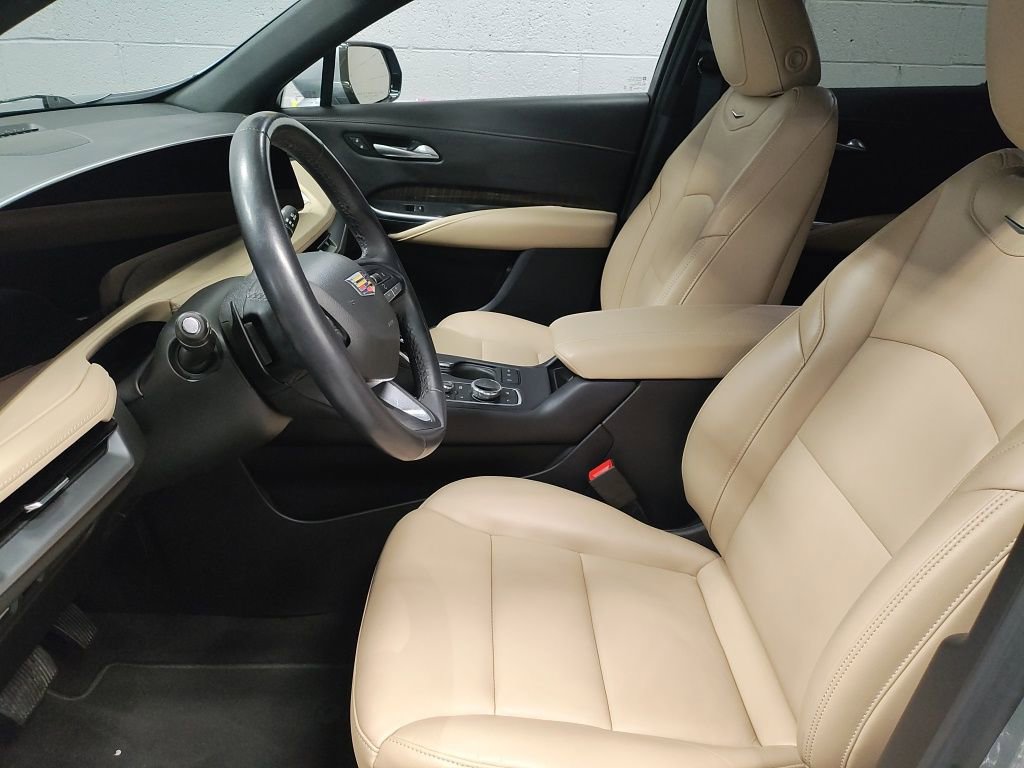 Used 2024 Cadillac XT4 Premium Luxury image 23