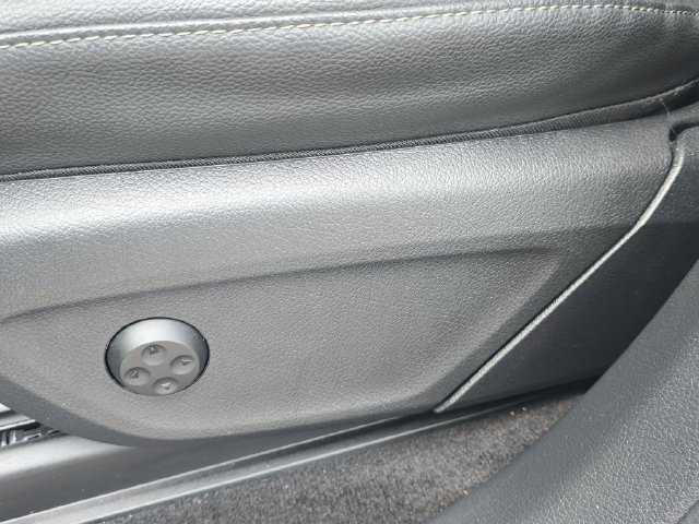Used 2024 Mercedes-Benz GLE 450e 4MATIC image 22