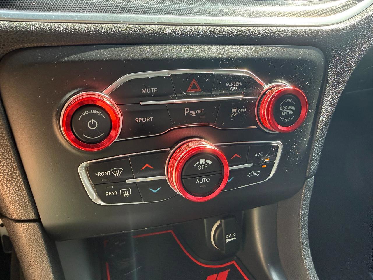 Used 2017 Dodge Charger R/T image 37