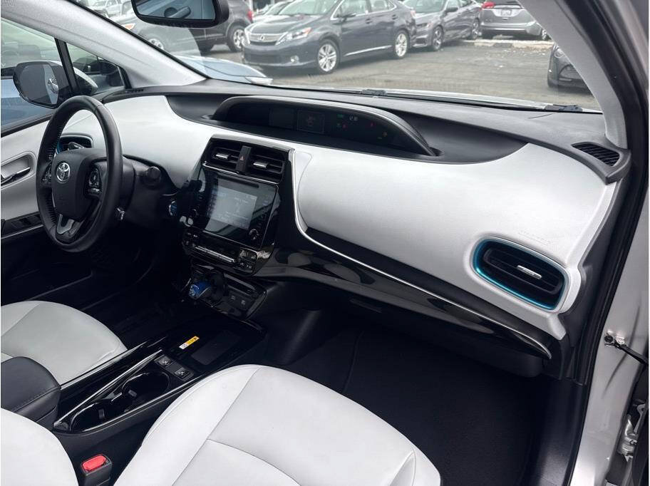 Used 2019 Toyota Prius XLE w/ Carpet Mat Package FWD image 27
